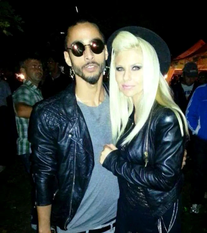 Adina Postelnicu și Glance sunt iubiți de mai bine de un an