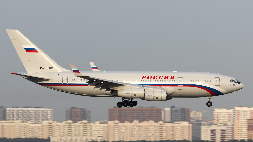 Avionul rusesc din „cazul cocaina” a ajuns în Alaska, unde urmează să aibă loc întâlnirea Putin–Trump