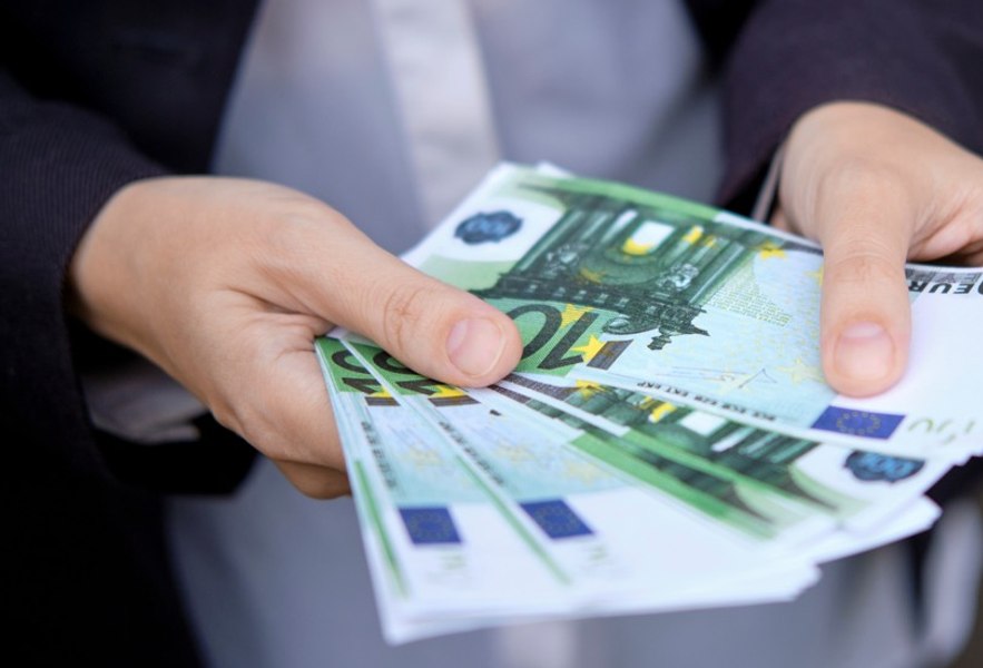 DNA efectuază 23 percheziții în județele Iasi, Dolj, Vaslui, Ilfov, București, Prahova, Hunedoara şi Timiș: trafic de influență, șantaj şi dare de mită