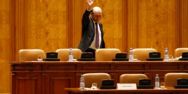 basescu suspendare