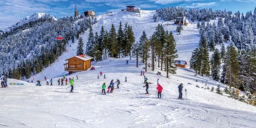 Trucuri pe pârtie salvamont Brasov jpg