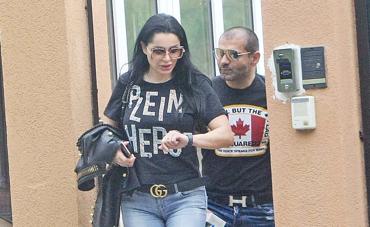
    Brigitte Năstase şi Florin Pastramă sunt toată ziua împreună de când au ieşit de la ”Ferma” şi au venit înapoi în BucureştiFoto: Mihai Ionescu  