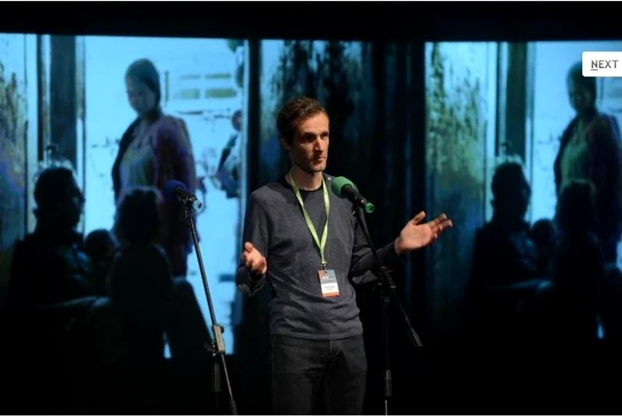 Pawel Kloc (Polonia), câştigătorul Marelui Premiu Astra Film 2012 pentru filmul documentar „Cântec de leagăn din Phnom
Penh“ FOTO astrafilm.ro