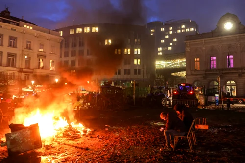 Fermierii au blocat Bruxeles FOTO EPA EFE (1) jpg