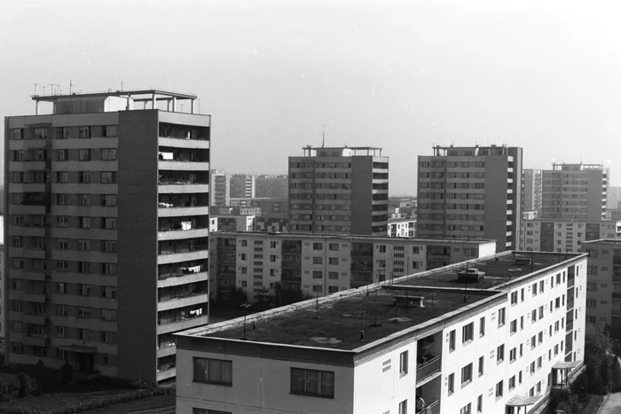 Breșele de libertate au apărut treptat în arhitectura comunistă din țară. FOTO: Fortepan
