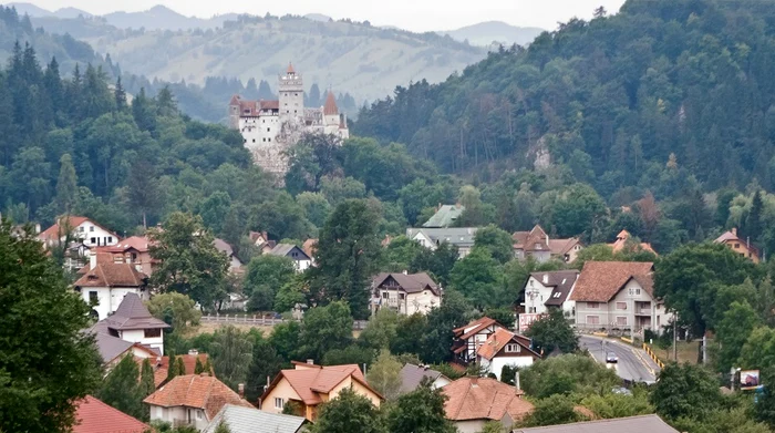 În Bran, incidenţa cazurilor de COVID-19 se apropie de 5 la o mie de locuitori
