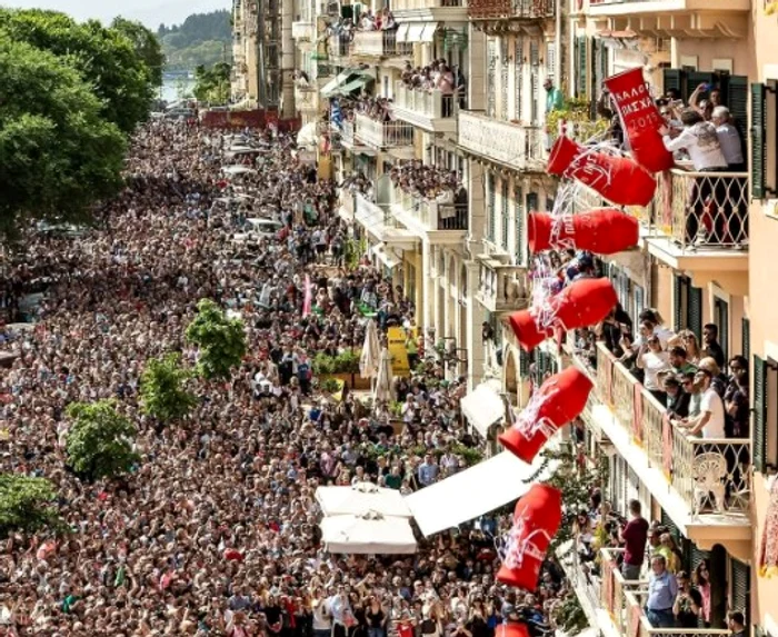 Tradiție unică în Corfu Foto: FB / Stelios Lavranos