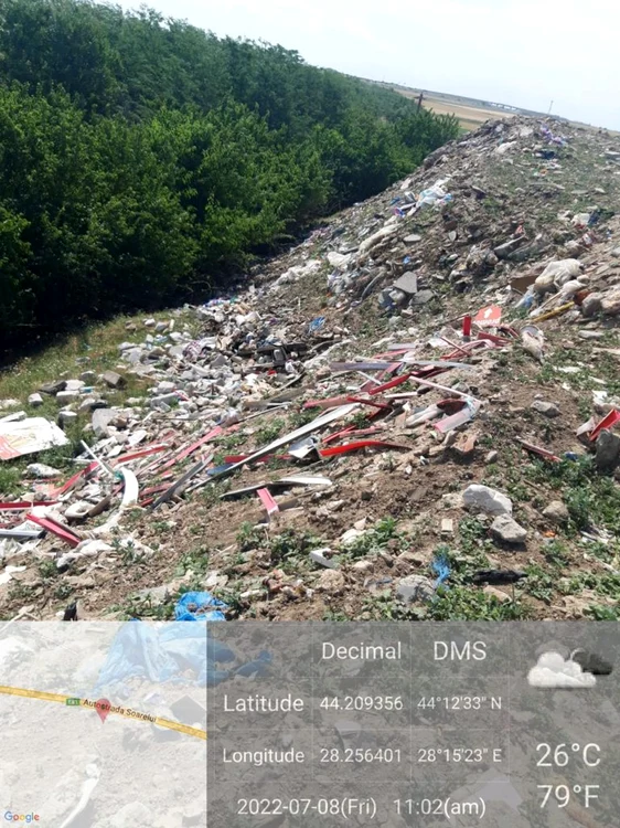 Aşa arată zona din apropierea autostrăzii FOTO Garda de Mediu