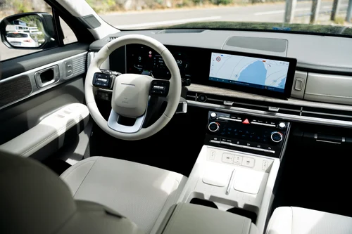 Detalii interior Hyundai Santa Fe Foto: Autocritica