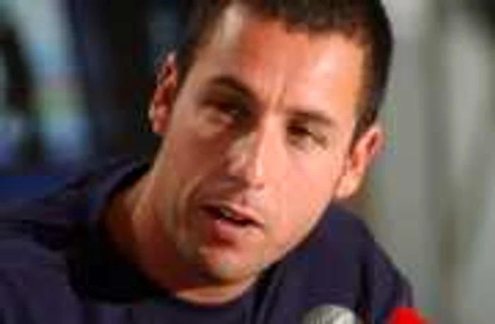 Adam Sandler premiant la „Zmeura de aur“