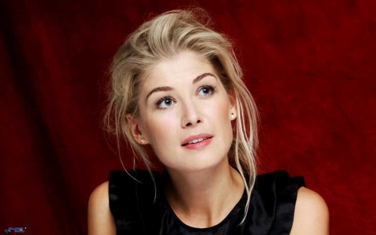 Rosamund Pike, din Gone Girl este favorita categoriei Oscar 2015, Cea mai bună actriţă într-un rol principalFoto Twitter