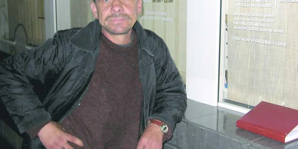 Grevă pe jumătate  la Casa de Pensii