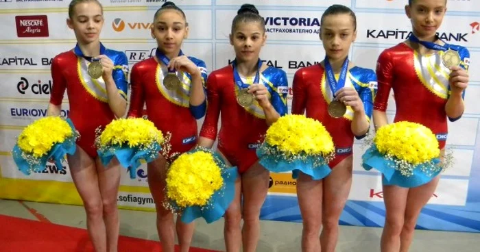 Gimnastele junioare, cu medaliile de bronz la gât FOTO romgym.ro