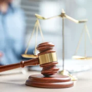 judecata, foto shutterstock jpg