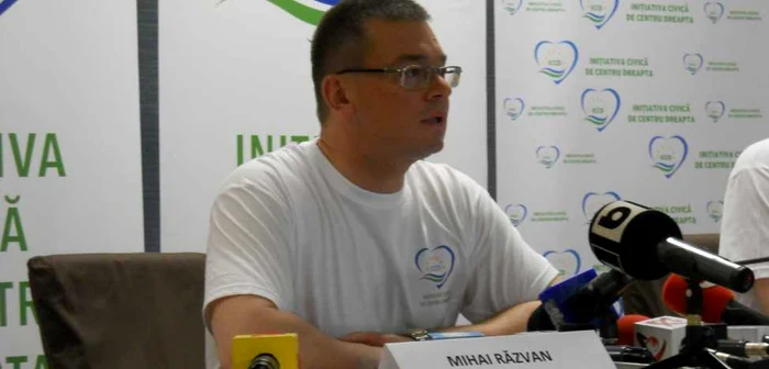 Mihai Răzvan Ungureanu şi-a lansat azi, 13 iulie, la Cluj-Napoca, Inițiativa Civică de Centru-Dreapta