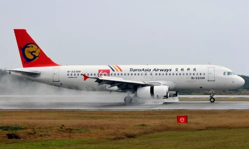 avion 1 jpeg