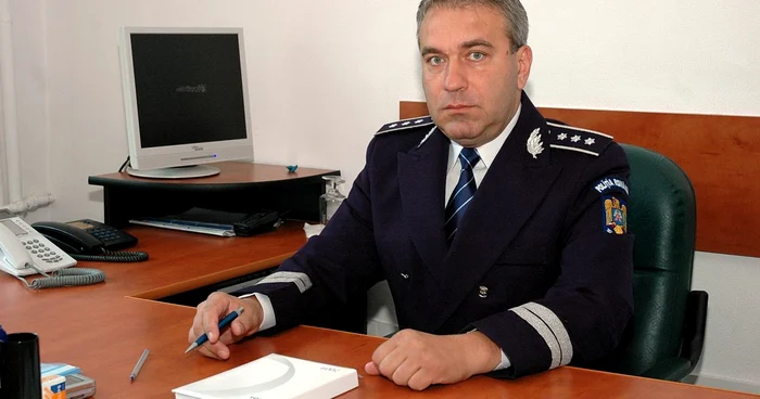 Comisarul şef Doru Geru a fost şef peste Ordine Publică, poliţiile orăşeneşti şi Serviciul Rutier. 