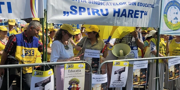 proteste profesori bucuresti 7 iulie 2025   sursa foto sindicat FSE  (1) jpeg