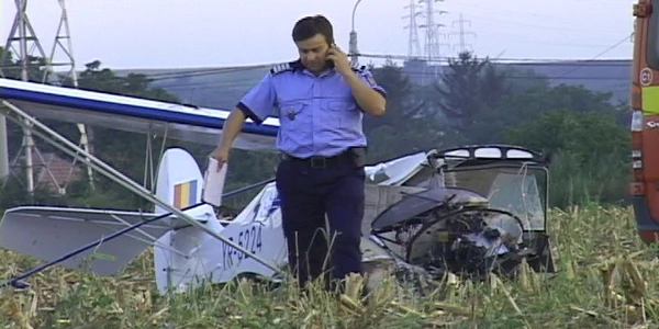 Avionul de mici dimensiuni a fost serios avariat Foto: arhivă