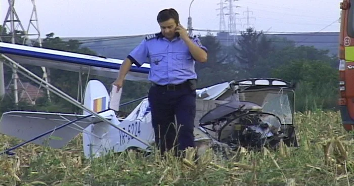 Avionul de mici dimensiuni a fost serios avariat Foto: arhivă
