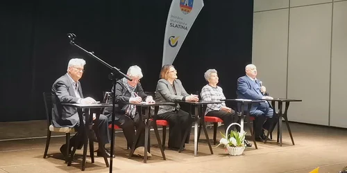 Medicul Mircea Șerbu la lansarea cărții Străzile Slatinei   Istorie sentimentală mp4 thumbnail png