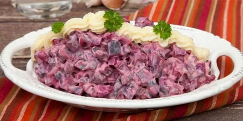 salata  de sfecla cu maioneza si usturoi Galati