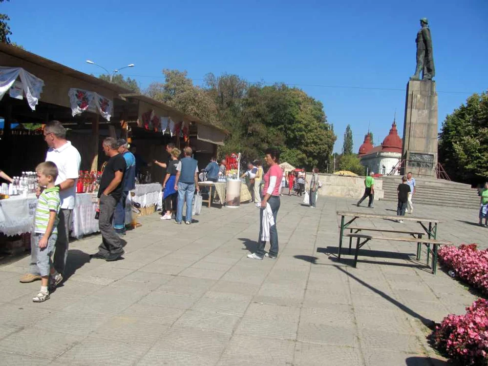 Târgul Pălincarilor şi Festivalul Vinului