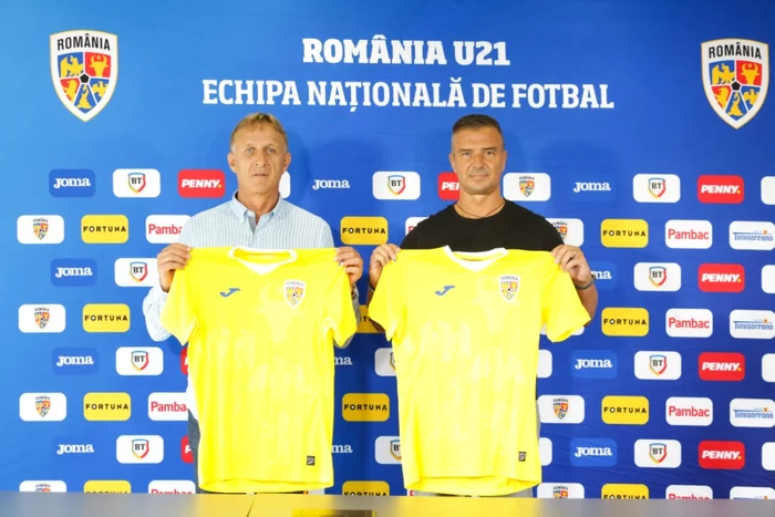 Emil Săndoi (stânga) şi Daniel Pancu. FOTO: frf.ro