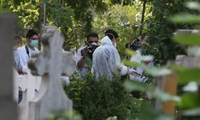 Valentin Ceauşescu nu avea dreptul să interzică accesul în cimitir jpeg