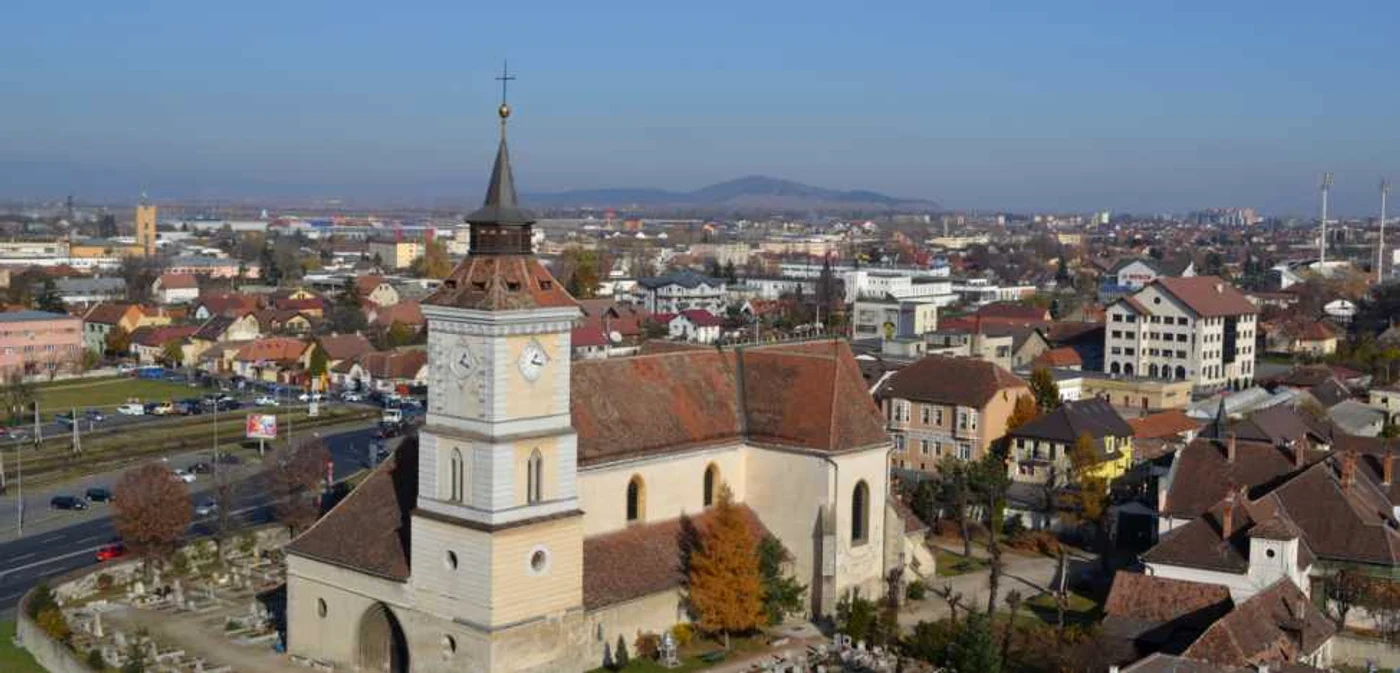 Biserica Sfântul Bartolomeu este cea mai veche clădire din Braşov. FOTOSimona Suciu.