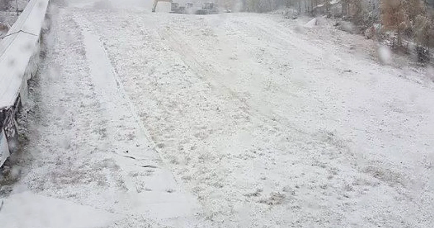 Circulaţie în condiţii de iarnă  FOTO SuperSki Cavnic Facebook