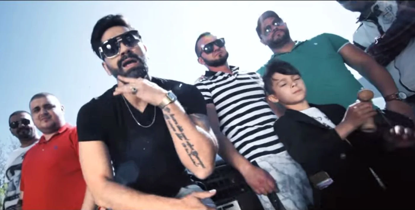 Connect R La Familia Sisu Puya Curaj jpeg