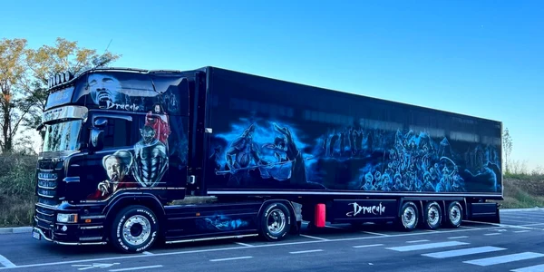 camion dracula jpg