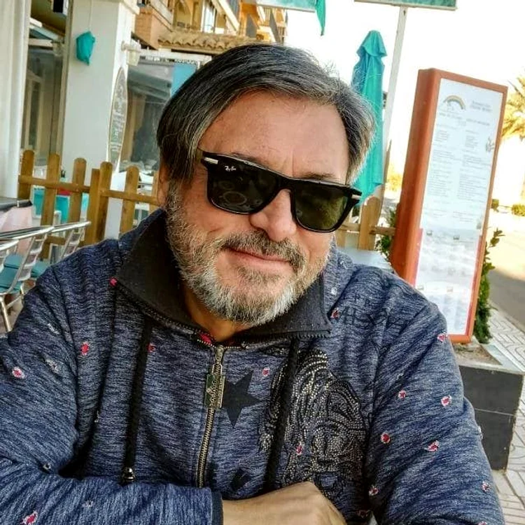  Așa arată acum Cornel Galeș