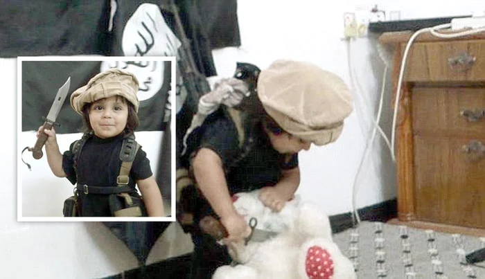 
    Micuţul vede  execuţia  ca pe un joc  