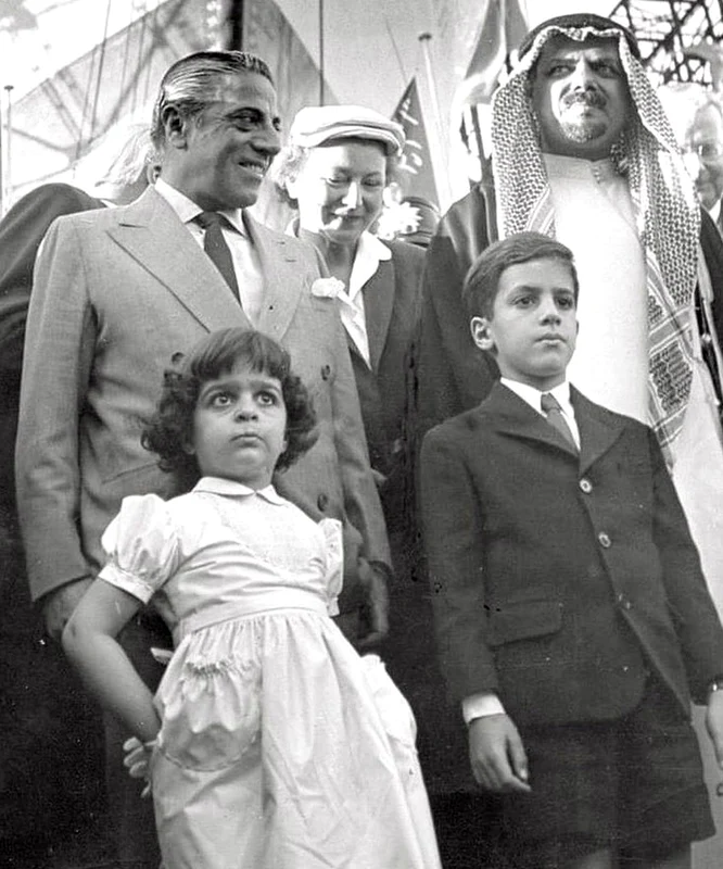 2 onassis jpg jpeg