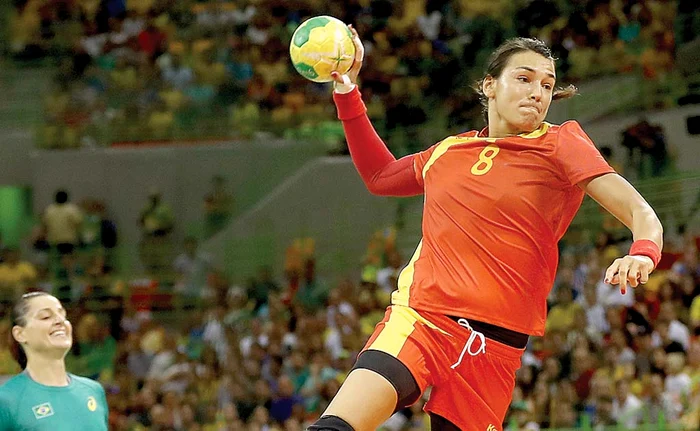 Cristina Neagu va 300.000 de euro pe sezon din bani publici, iar asta nu e pe placul cetăţenilor CapitaleiFoto: Guliver/Getty Images