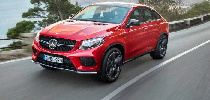 Mercedes a scos un model SUV Coupe