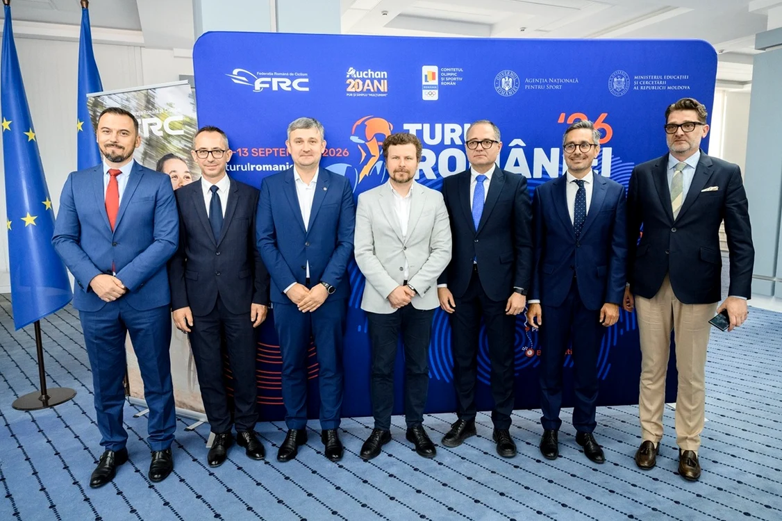 Imagine de la Chișinău, cu cele două delegații   FOTO ANS