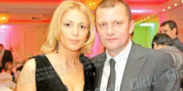 Dorinel Munteanu împreună cu soţia (Foto: Marian Vilău)