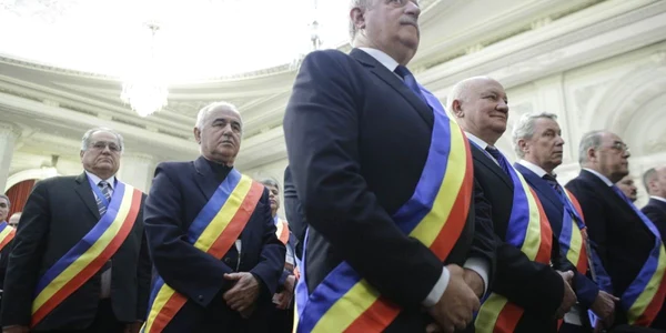 Liviu Dragnea si Sorin Grindeanu la Adunarea generală a Asociaţiei Comunelor din România în Bucureşti  FOTO Inquam Photos Octav Ganea
