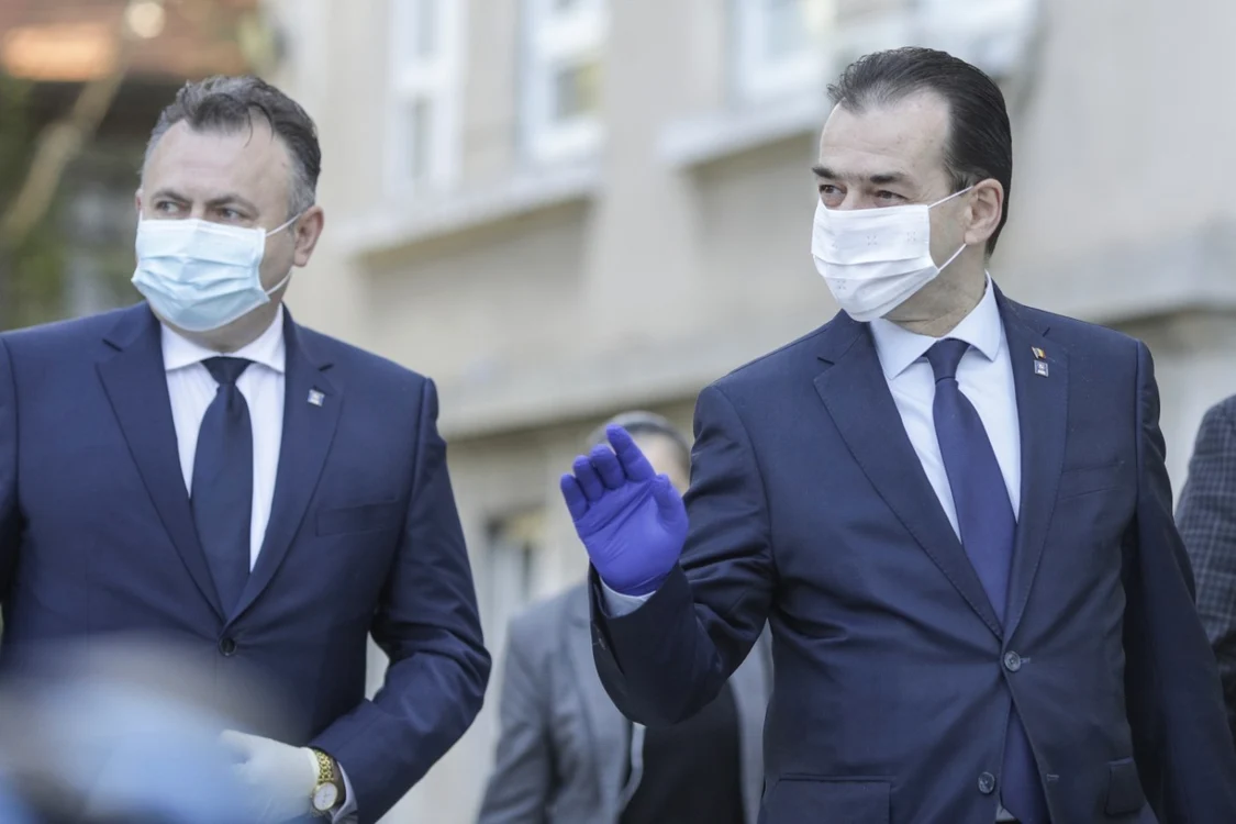 Ludovic Orban şi Nelu Tătaru au dat asigurări că toţi cetăţenii cu drept e vot pot să-şi exprime opţiunea. FOTO Inquam Photos / Octav Ganea