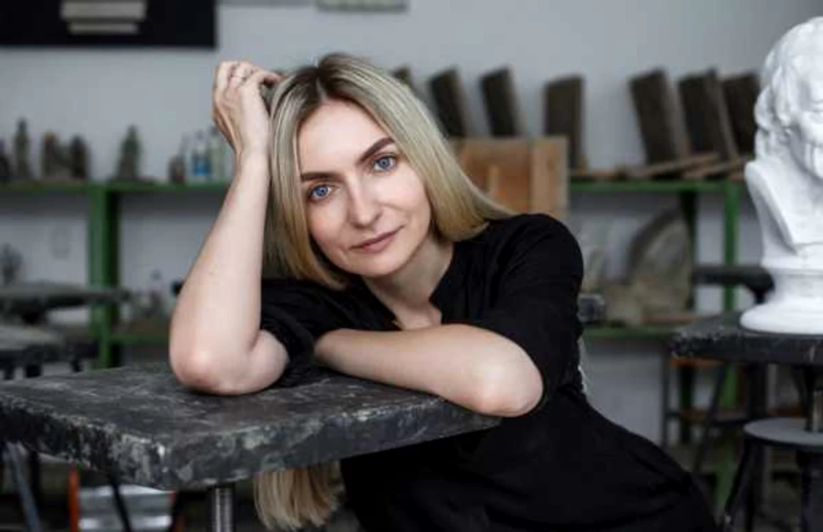 Irina Greciuhina (38 de ani), o ipostază triumfătoare a
feminităţii, în anul de graţie 2020
