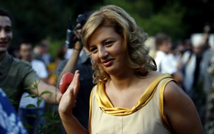 
    Ioana Băsescu a spus «Da» alături de apropiaţi  