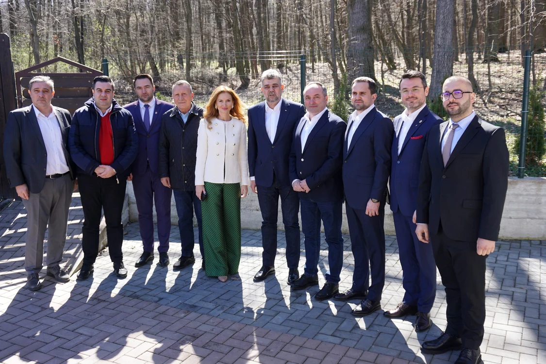 „Greii“ PSD au poposit la Neamț FOTO Facebook Daniel Harpa