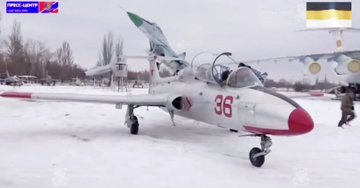 Avion al separatistilor prorusi din Lugansk FOTO Business Insider
