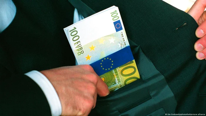 Interceptările serviciilor secrete ar putea fi din nou folosite în dosarele de corupție