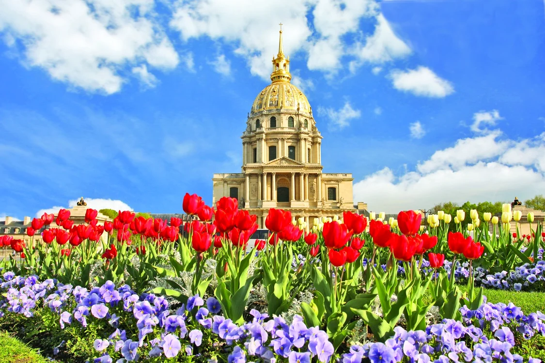 Arhitectura „Institutului Invalizilor“ de la Paris a influenţat direct construcţia „Capitoliului“ din Washington şi a Primăriei din oraşul Chicago FOTO: SHUTTERSTOCK