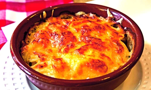 cartofi frantuzesti gratinati shutterstock 36401188 jpeg