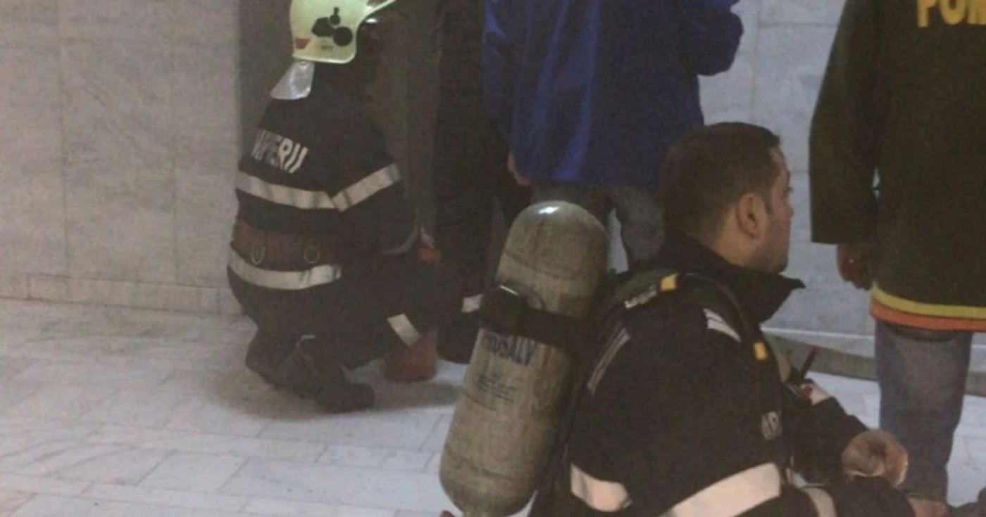 "spitalul universitar"